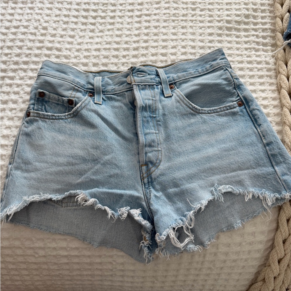Levi 501 Jean Shorts